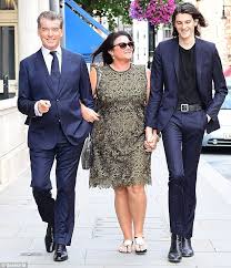 On the screen he often play seducers and tough guys, but in real life pierce brosnan has been faithful to one woman for 25 years. Pierce Brosnans Wife After Weight Loss