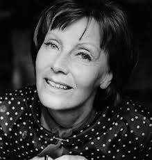 Yes, Greta Garbo was intensely private, did not enjoy signing autographs  for fans, kind of hated being a “movie star,” was prone to melancholy,  hated crowds, and preferred quiet tranquil Scandinavian settings