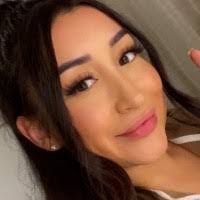 Mariah Lucero's Instagram, Twitter & Facebook