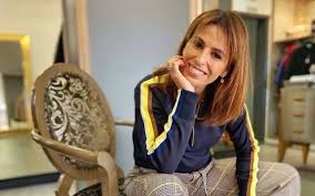 .joana cruz gravam cena para novelapedro fernandes aguçou a curiosidade dos seguidores com o seu novo possível desafio profissionalmais a joana cruz foi. Joana Cruz A Imagem Arrepiante Com O Cabelo Rapado Apos Diagnostico De Cancro Nova Gente