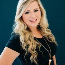 Desirae Miller's Instagram, Twitter & Facebook