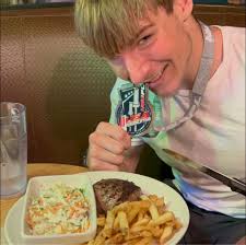 Hello, my name is Daymon and I have been looking for a job for about 3  months now but nobody can get around my schedule. I am a senior in high  school