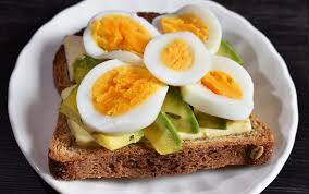 5 Ideas De Desayunos Con Huevo En 2020 Desayuno Saludable Para Bajar De Peso Desayuno Desayunos Saludables