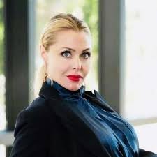 Ashlee Luna's Instagram, Twitter & Facebook