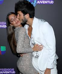 International recording artist tini has teamed up with mau y ricky to release recuerdo, a new single and music video for the track. Tini Publica Su Primera Foto Con 23 Y Recibe Una Declaracion De Amor De Sebastian Yatra Love 40 Los40