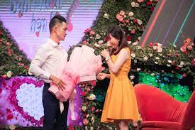 Trong tập này có sự xuất hiện của ông nguyễn dư triệu (63 tuổi, ở quận 7, tp.hcm), đang công tác trong ngành dược phẩm tại một khu công nghiệp. Báº¡n Muá»'n Háº¹n Ho Báº¡n Muá»'n Háº¹n Ho 627 Xem Báº¡n Muá»'n Háº¹n Ho Sá»' Má»›i Nháº¥t Ttvh Online