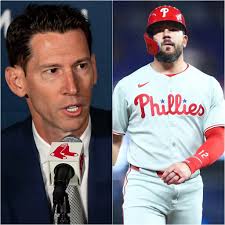 The Phillies are still the favorites to re-sign Kyle Schwarber to a new  contract, but the Mets, the Red Sox, and the Reds are in the mix for him.  According to ESPN. ￼