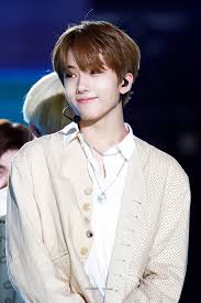 Your classmate jisung was sleeping in class, it was fair because it was 1st period and there wasn't any teacher. Am Schnellsten Nct Dream Jisung