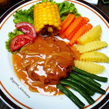 Tempe adalah salah satu makanan pokok masyarakat indonesia dan menjadi ciri khas negara kita. Resep Tempe 7 Kreasi Yang Bikin Anak Dan Suami Betah Makan Di Rumah