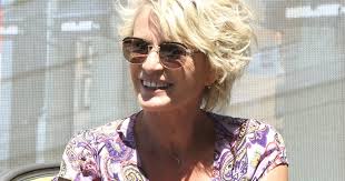 Sophie Davant : Main dans la main avec un célèbre animateur, sortie  remarquée à Paris !