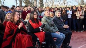 Estudió en buenos aires, en el real colegio de san carlos. La Escuela Martin Miguel De Guemes Festejo Sus 71 Anos Mendovoz