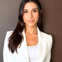 Maxine Louis's Instagram, Twitter & Facebook