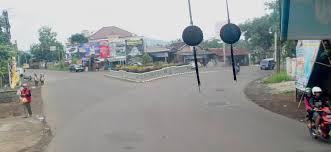 A company representative hid mail and a contact phone number. Jalan Sukabumi Cianjur Jawa Barat Mapio Net