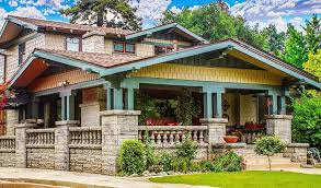 Authentic handiwork craftsman homes are easily recognizable thanks to their striking features. Craftsman House Colors