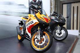 Check spelling or type a new query. Ini Harga Honda Cbr150r Dan Motor Sport Baru 2021 Mana Yang Termurah Motorplus
