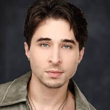 Andres Chaves (@andreschaves04) • Instagram photos and videos