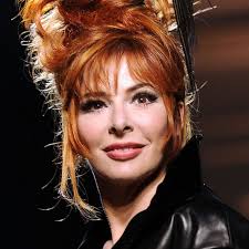 Mylène farmer revient avec « désobéissance », son 11ème album. Mylene Farmer Theaudiodb Com
