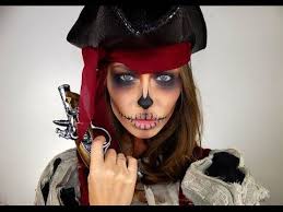 Piratin Kostum Selber Machen Maskerix De Halloween Makeup Pirate Pirate Makeup Pirate Costume