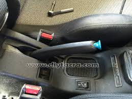 Sy guna kereta wira thn 98.masalah sy ialah didapati bhgn depan sebelah kiri kereta akan berbunyi kuk,kuk bila mula nk bergerak dan setelah menukar gear. Tacra S Diy Garage Common Hand Brake Problems