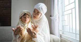 Temukan gambar stok berdoa beresolusi hd dan jutaan foto, ilustrasi, dan vektor stok oke, itulah 20 gambar suami sholeh koleksi minggu ini. Doa Anak Sholeh Artinya Yang Bisa Parents Panjatkan Theasianparent Indonesia