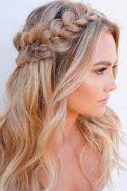 This Is One Of The Cutest Half Up Half Down Hairstyles For Long Hair Weddinghairstyles Medium Length Hair Styles Medium Hair Styles Hair Styles