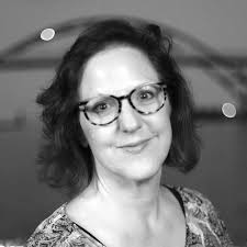 Barb Webber's Instagram, Twitter & Facebook