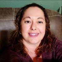 Elizabeth Gipe's Instagram, Twitter & Facebook