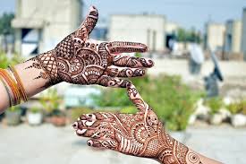 Add 15 to 20 drops of food color, and mix until well blended. 9 Diy Henna Tattoo Designs Craft Schmaft