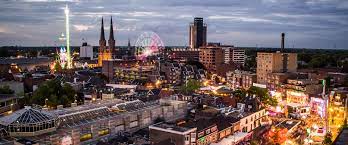 Elk jaar komen ongeveer 1,5 miljoen nationale en internationale bezoekers om te. Dit Waren Jullie Hoogtepunten Van De Tilburgse Kermis Kermis Fm