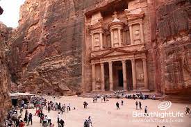 The Hashemite Kingdom Of Jordan Young Country With A History To Go Along The Country Is Considered To Be A Brid City Of Petra Jordan Country Fun Places To Go
