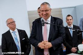 Vrb saarpfalz eg, geschäftsstelle blieskastel,zweibrücker str. Homburg Volks Und Raiffeisenbank Zentrale Wurde In Homburg Feierlich Neu Eroffnet Homburg1