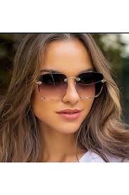 نظارات شمسية م matte 🕶️