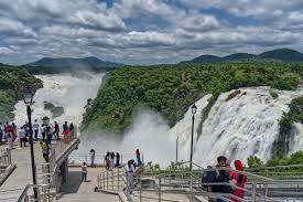 Shivanasamudra Falls, Karnataka Photo Credit:  SRIRAM M.A. 