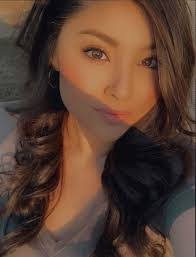 Evelyn Reyna's Instagram, Twitter & Facebook