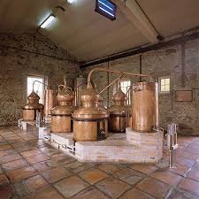Distill Perfume France Google Search With Images Distillation Copper Pot Still Copper Still