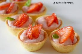 Tartelettes De Fraises Sur Un Lit De Ganache Au Chocolat Blanc Coco Et Gingembre La Cuisine De Ponpon Rapide Et Facile Mini Tarte Recette Facile Et Rapide Recette Facile