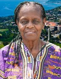 Delilah Dunlap's Instagram, Twitter & Facebook