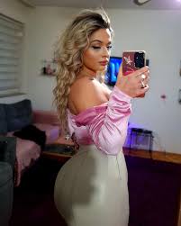 Ona je vučica.Nikada neće prihvatiti lance ali je simbol vjernosti. " 🐺