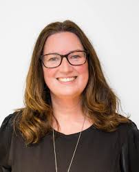 Tara Bachman's Instagram, Twitter & Facebook