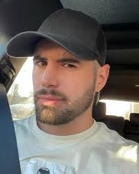 logan michael carta (@logancarta) • Instagram photos and videos