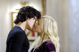 # перевод песни running away (bob marley). Holly Brisley And Bob Morley Dating Gossip News Photos