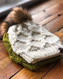 Twist Of Fate Beanie By Cathryn Johnson Kittysknittycreation Malabrigo Rasta In Lettuce And Natural Hat Knitting Patterns Beanie Pattern Knitting Patterns