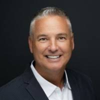 Darin Carson's Instagram, Twitter & Facebook