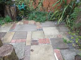 Patio With Inspiration From Geoff Hamilton Garden Plants Design Garden Floor Garden Paths