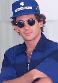 Bom dia amigos Sennistas feliz domingo Senna sempre ❤️🇧🇷🏆🏆🏆