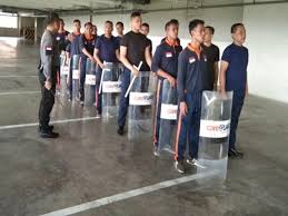 Mau cari kerja cleaning service 2020 gaji tinggi ? Icare Secure With Heart