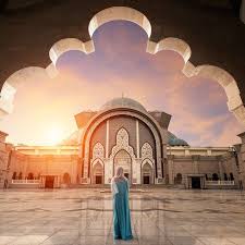 Malaysia Mosque Ettiginiz Dualarin Kabul Oldugu Gunahlarin Affoldugu Bir Ramazan Gecesi Olsun Umredefark Olarak Hac Ziyaretleri Ve Umre Turlari Duzen