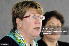 126 Joan Heal Photos & High Res Pictures