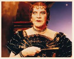 Implausible diversion: “Victor / Victoria” (1982) – So few critics, so many  poets