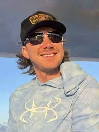 I need a kiss💋 from a wonderful woman who cares about my feelings❤️. To my  future wife , I know that you're seeing my post, I want you to Add me up